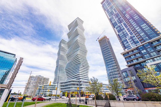 2112 - 3900 Confederation Parkway