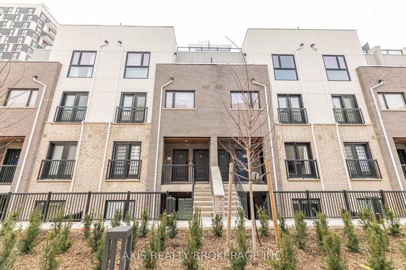 324 - 349 Wheat Boom Dr, Oakville, L6H 7X5 | Image 3