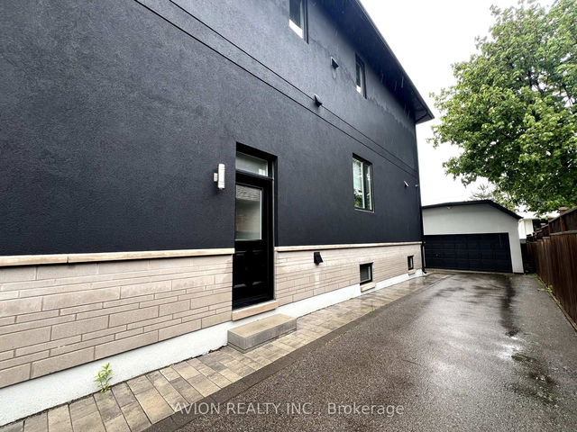 Bsmt - 28 Monarchdale Avenue