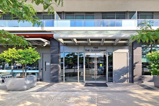 921 - 1185 The Queensway N/A