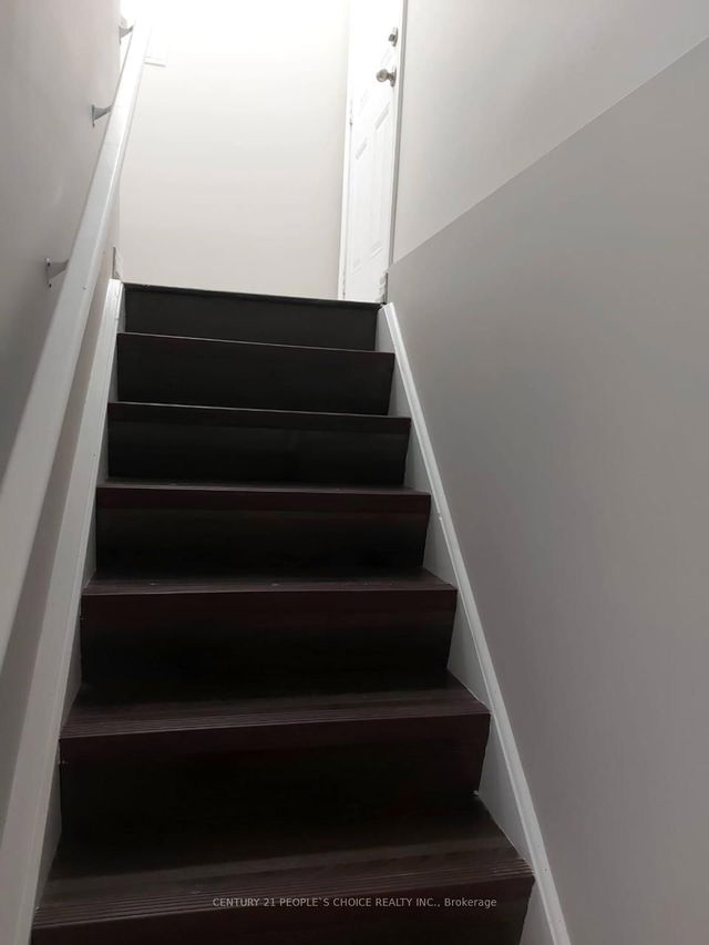 92 Yardley Crescent