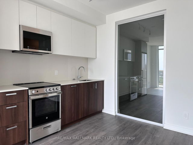 1110 - 1787 St Clair Avenue W