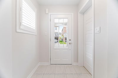 642 Laking Terr, Milton - Clarke image-0-4