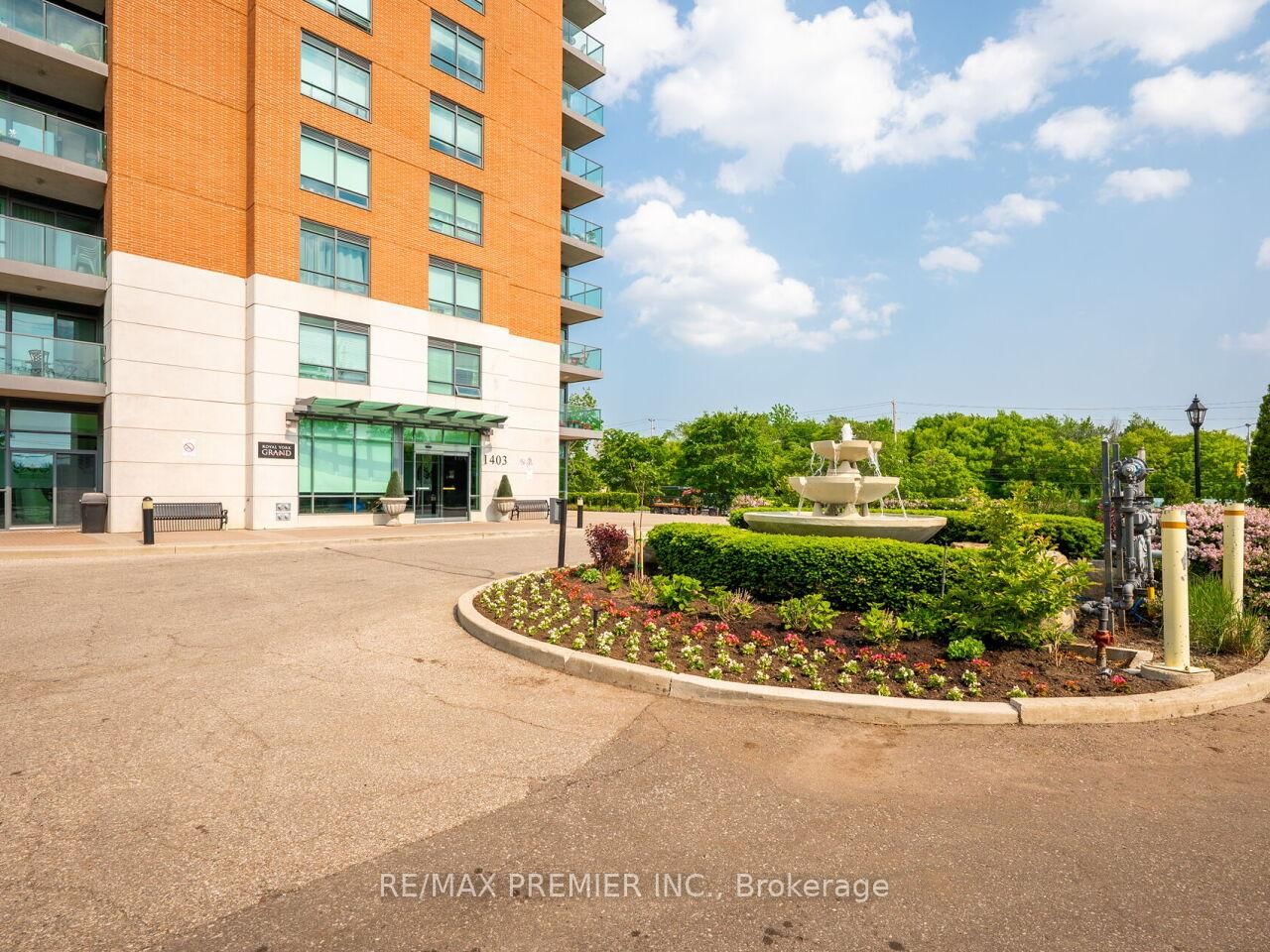 Condo for sale at 810-1403 Royal York Road, Toronto, Humber Heights, M9P 0A1 - MLS: W12171560