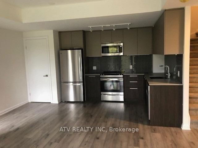 17 - 10 Brin Drive