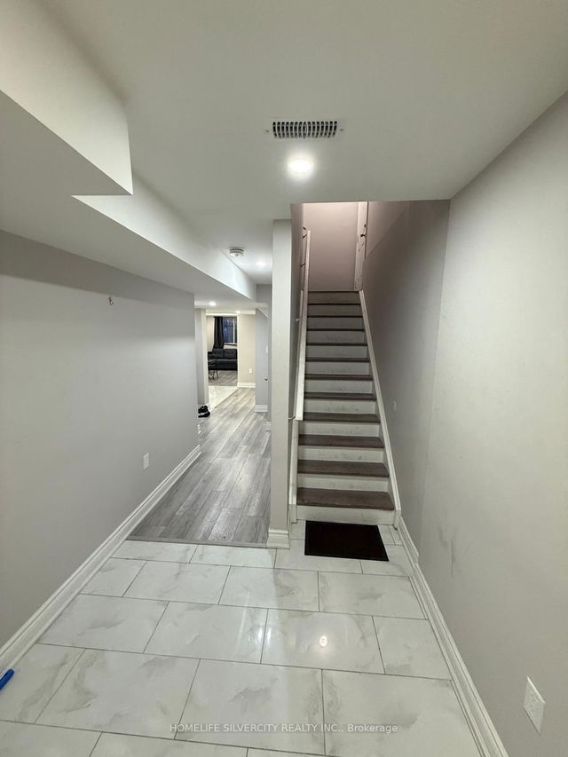 58 Lanark Circle