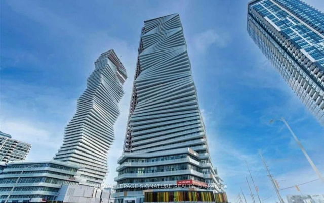 2512 - 3900 Confederation Parkway