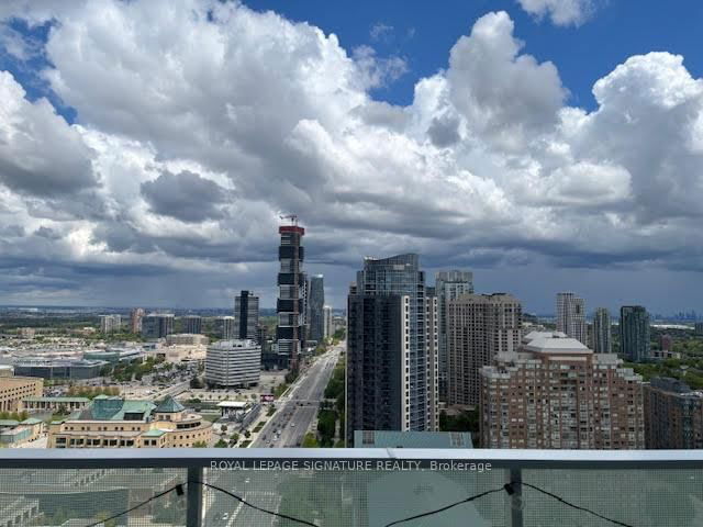 2512 - 3900 Confederation Parkway