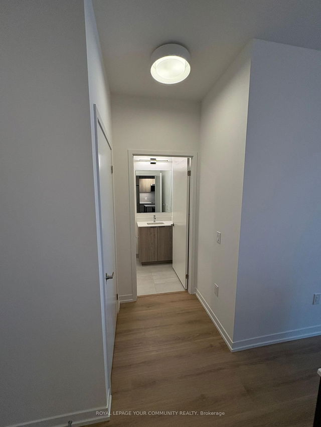 405 - 2485 Eglinton Avenue