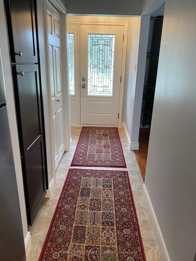 35 Aintree Cres, Brampton - Avondale image-0-2