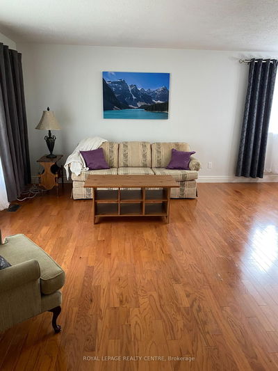 35 Aintree Cres, Brampton - Avondale image-0-4