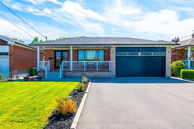 24 ARCHWAY Cres, Toronto - Humbermede image-0-1