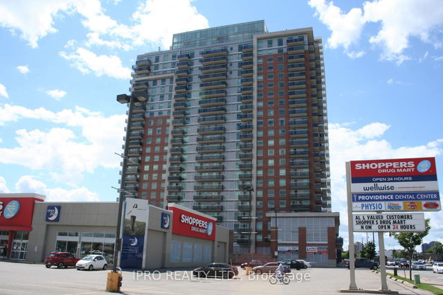 2001 - 215 Queen Street