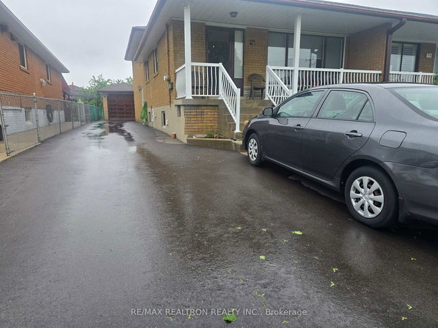 Ground - 118 Shoreham Drive