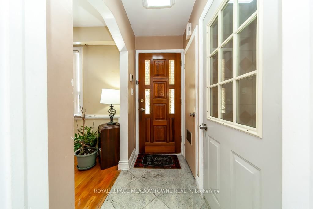 Detached House for sale at 47 Jodphur Avenue, Toronto, Humberlea-Pelmo Park W5, M9M 2J3 - MLS: W12172681