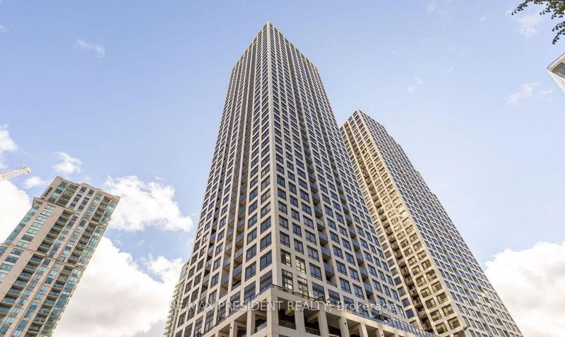 home for lease on 3010-36 Elm Drive W