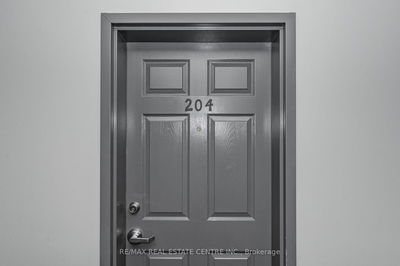 Unit 204 — 1440 Bishops Gate, Oakville - Glen Abbey image-0-2