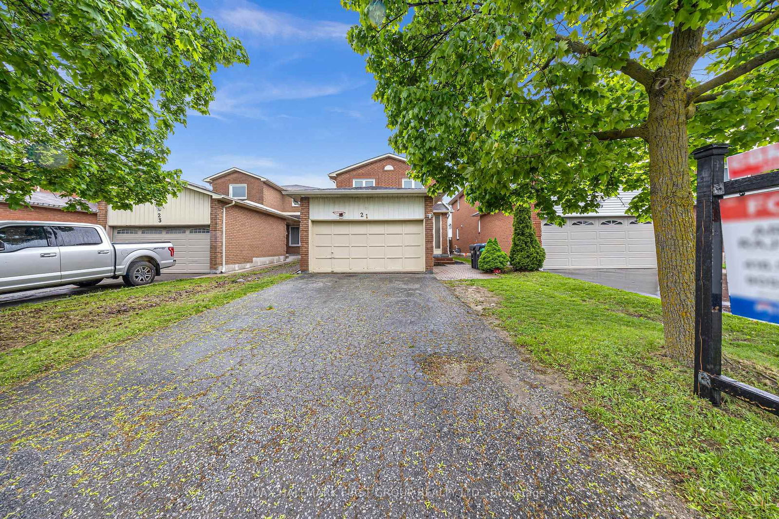 Detached House for sale at 21 Toba Crescent, Brampton, Heart Lake East, L6Z 4R6 - MLS: W12173095