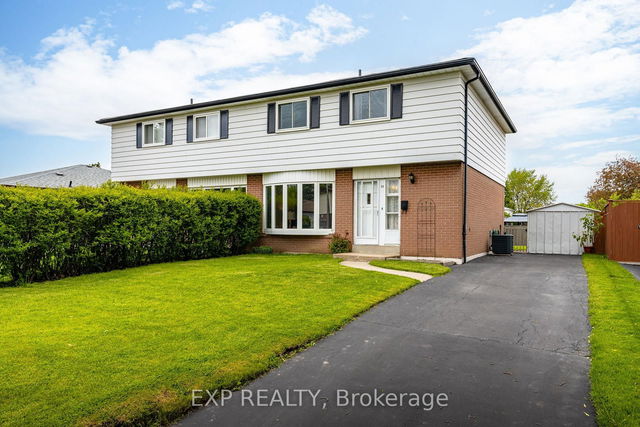 10 Flamingo Crescent