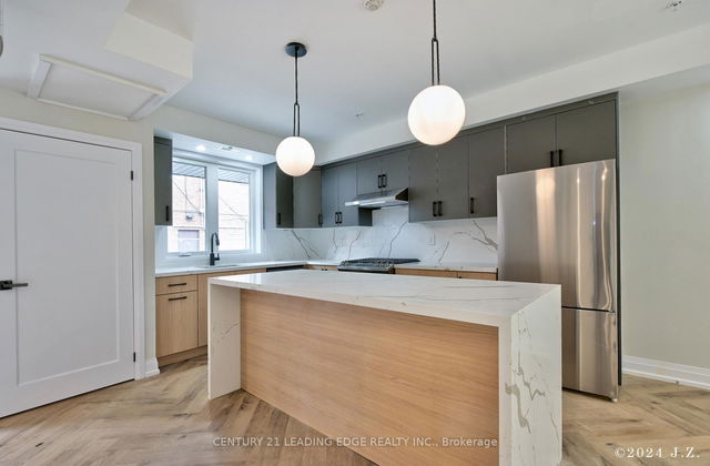 Laneway - 153 Macdonell Avenue