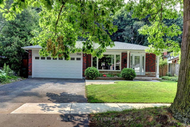 753 Fletcher Valley Crescent