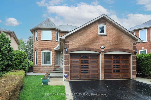1169 Ewing Crescent