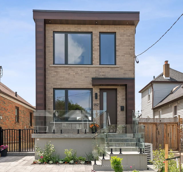 182 Chambers Avenue