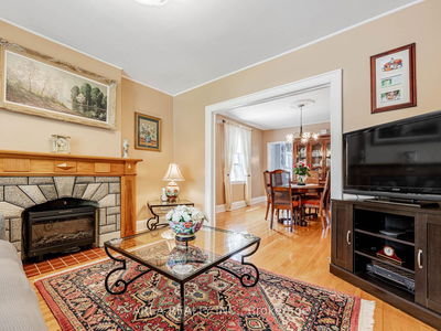 54 Hartley Ave, Toronto - Briar Hill-Belgravia image-0-4