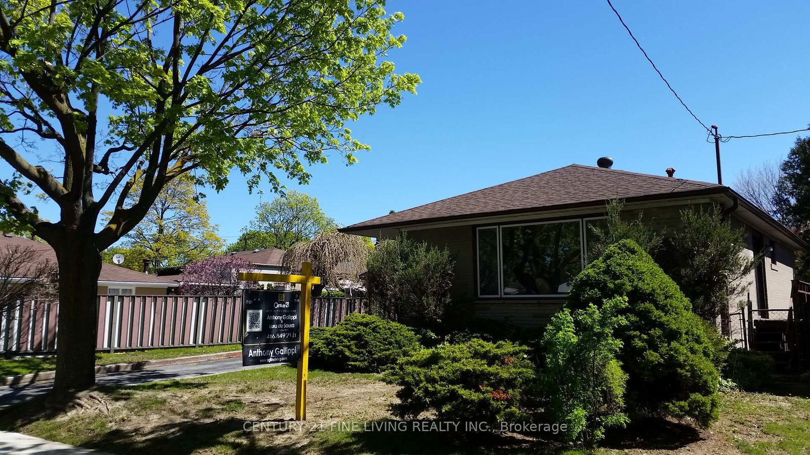 Detached House for sale at 35 Hartland Road, Toronto, Etobicoke West Mall, M9C 4S9 - MLS: W12174687