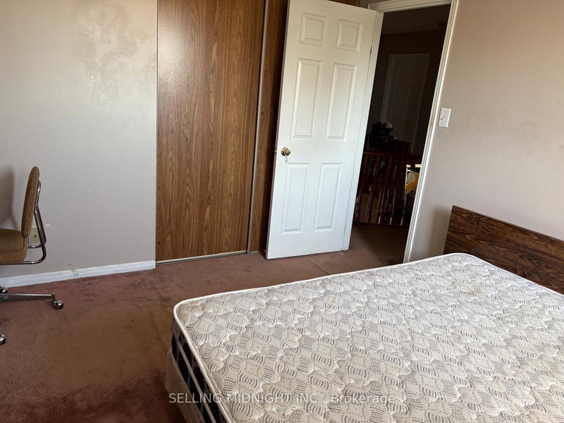 Room - 441 Rutherford Rd N, Brampton, L6V 3R7 | Image 2