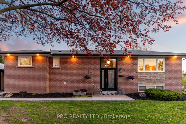 43 Sherwood Crescent