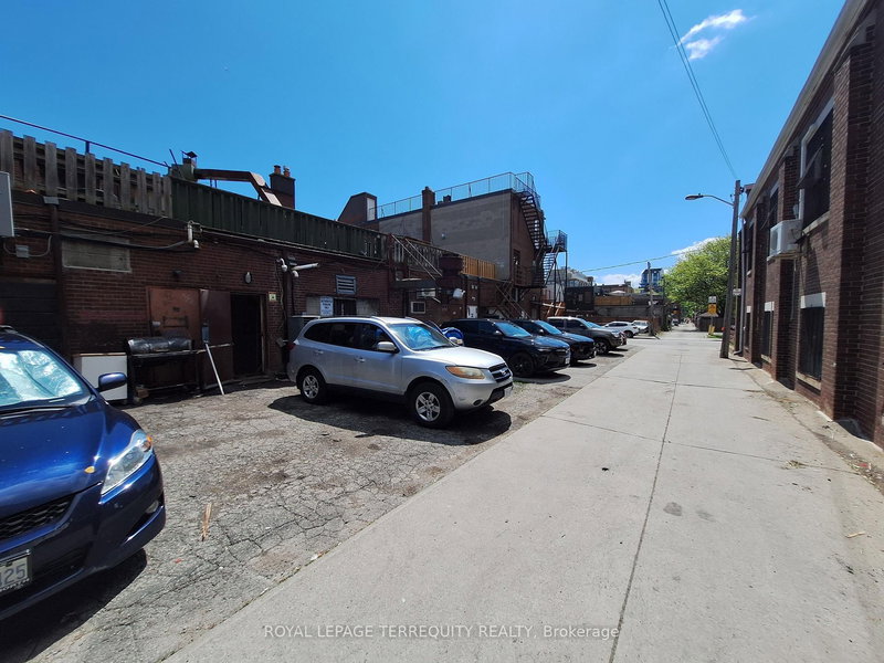 1680 St Clair Ave W, Toronto, M6N 1H8 | Image 2