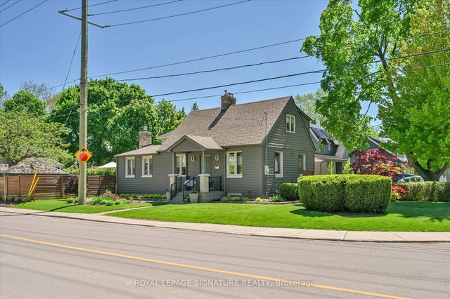 386 Allan Street