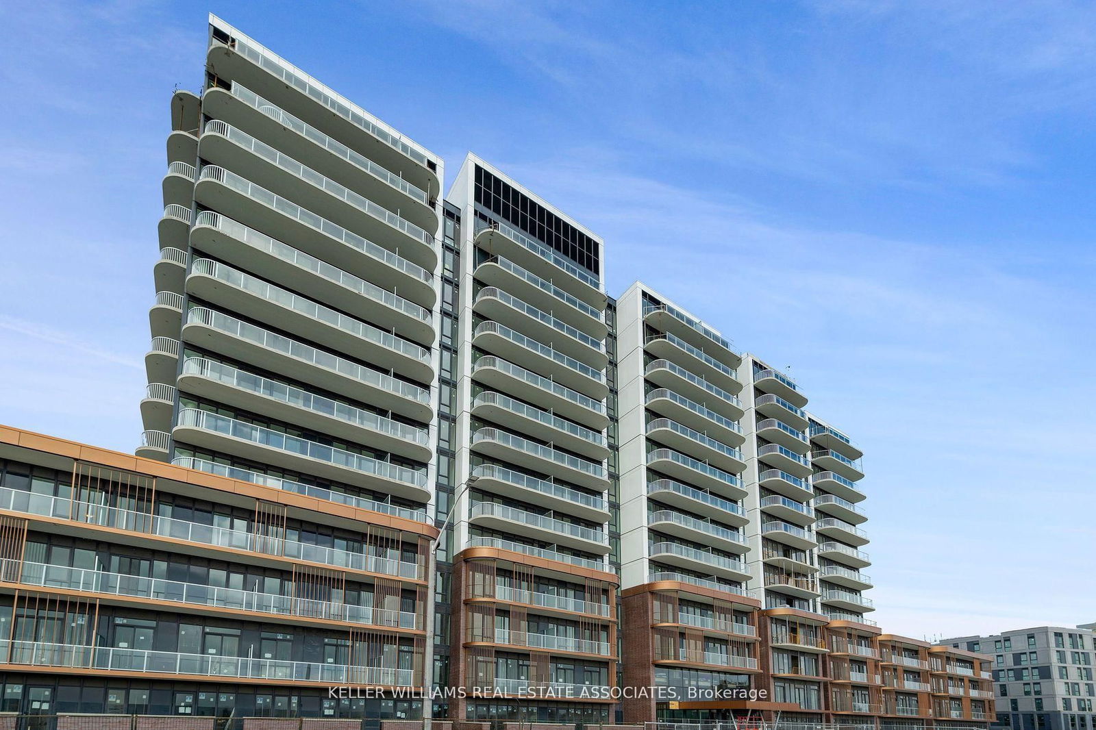 Condo for lease at 502-220 Missinnihe Way, Mississauga, Port Credit, L5H 0A9 - MLS: W12175256