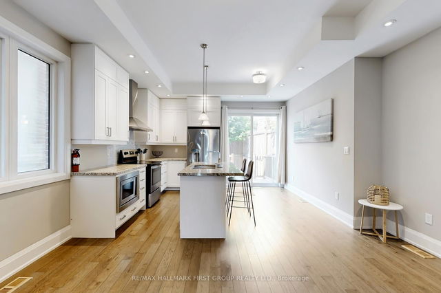 2 Helen Avenue