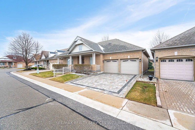 3 Tuscany Lane, Brampton, L6R 1W5 | Image 3