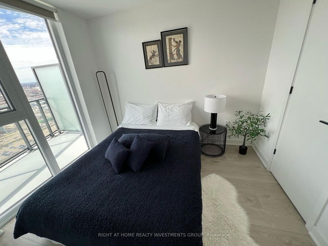 3211 - 36 Zorra Street