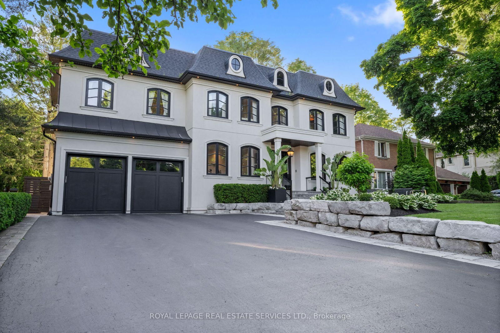 Detached House for sale at 22 Birchcroft Road, Toronto, Princess-Rosethorn, M9A 2L4 - MLS: W12175510