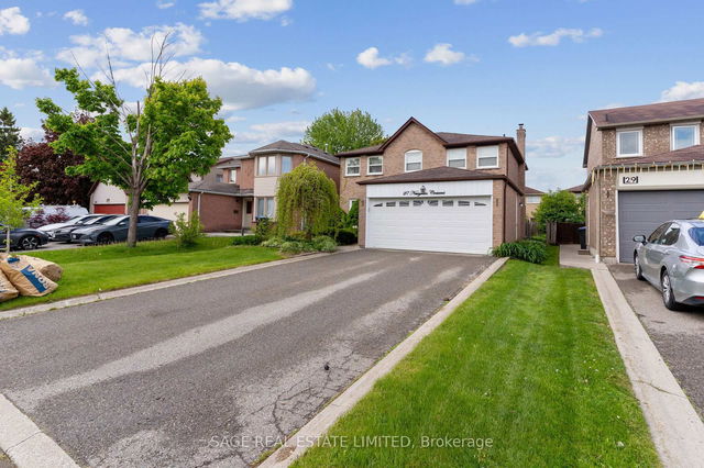 27 Newgreen Crescent