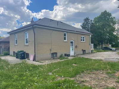 11 Flamingo Cres, Toronto - Brookhaven-Amesbury image-0-1