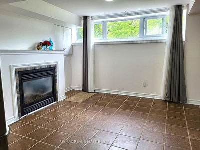 22 Hollister Rd, Toronto - Eringate-Centennial-West Deane image-0-1