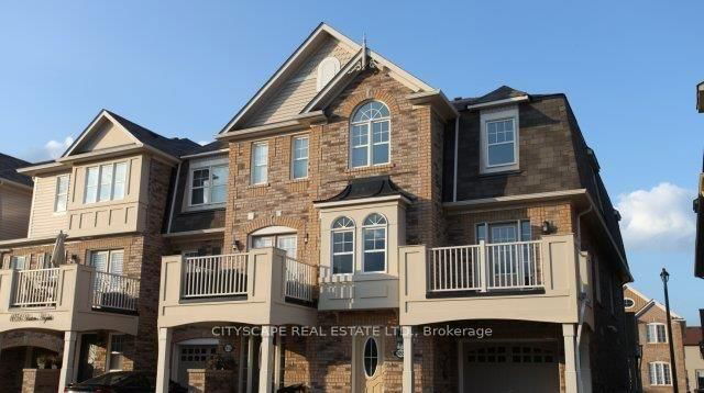 1055 Haxton Heights