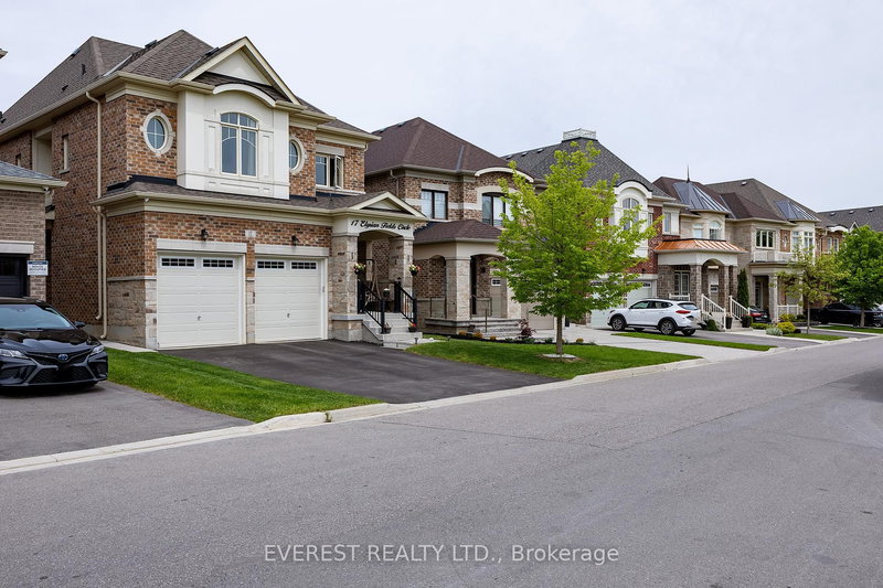 17 Elysian Field Circ E, Brampton, L6Y 6E9 | Image 3
