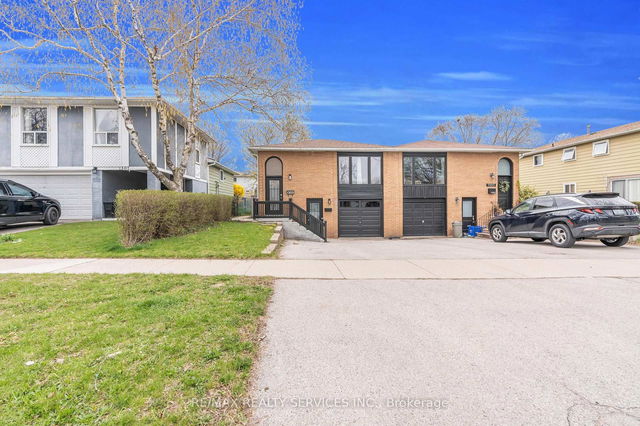 1305 Consort Crescent