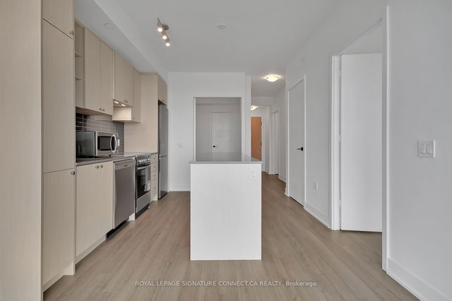 602 - 50 George Butchart Drive