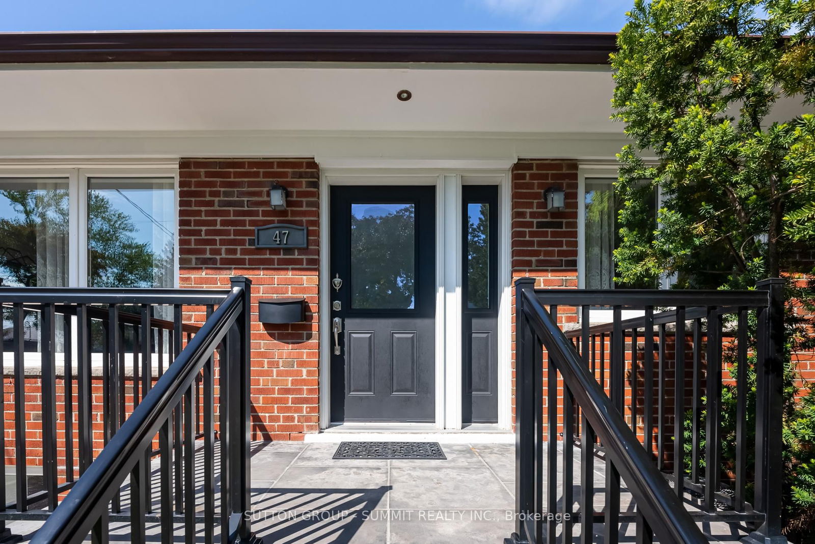 Detached House for sale at 47 RAYSIDE Drive, Toronto, Markland Wood, M9C 1S9 - MLS: W12177009