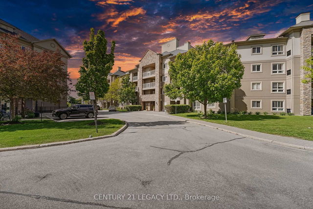 1307 - 8 Dayspring Circle