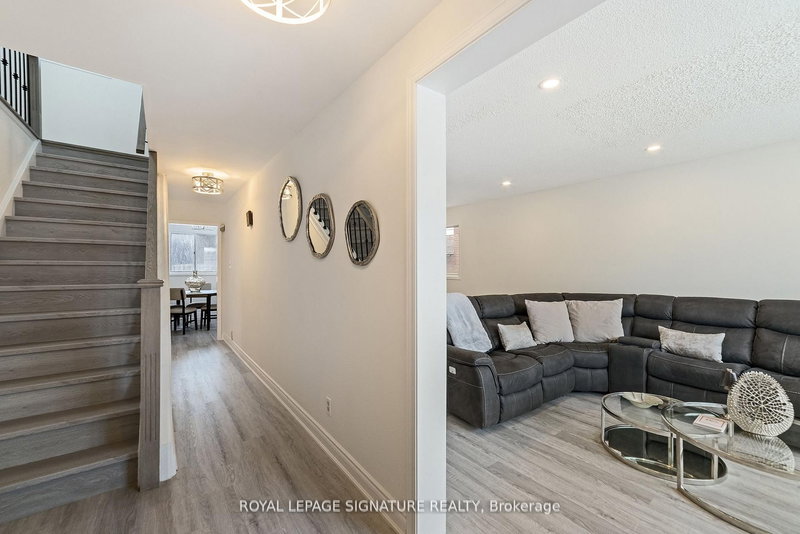 11 Kirkland Rd, Brampton, L6V 2W5 | Image 2