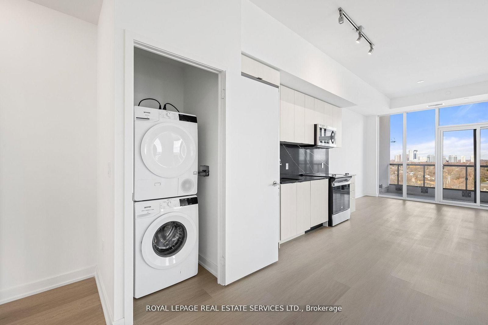 859 The Queensway, Unit 1106 - Photo 20