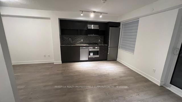 225 - 9 Mabelle Avenue